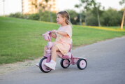 Trojkolka s vodiacou tyčou Breeze S Peach TouchSteering smarTrike s voľnobehom s košíkom na fľašku od 15 mes