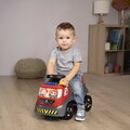 Odrážadlo požiarne so zvukom a svetlom Fire Truck Ride On Smoby s otáčateľným volantom a úložným priestorom pod sedadlom od 12 mes