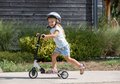 Drevená kolobežka trojkolesová Wooden 3W Foldable Scooter Black Smoby skladacia a výškovo nastaviteľná