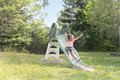 Šmykľavka ekologická s vodotryskom Toboggan XL Slide Green Smoby 230 cm šmýkacia plocha z recyklovaného materiálu s UV filtrom