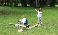 Dobrodružná dráha so 4 chodníkmi Adventure Course Life Smoby 4 oporné body na rozvoj rovnováhy a pohybových zručností detí od 24 mes - model 2025