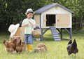 Kurín pre 5 sliepok Cluck Cluck Cottage Beige Smoby 4 dvere so schodmi a kŕmidlom a hniezdo s falošným vajíčkom 128 cm výška