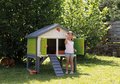 Kurín pre 5 sliepok Cluck Cluck Cottage Green Smoby 4 dvere so schodmi a kŕmidlom a hniezdo s falošným vajíčkom 128 cm výška