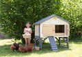 Kurín pre 5 sliepok Cluck Cluck Cottage Beige Smoby 4 dvere so schodmi a kŕmidlom a hniezdo s falošným vajíčkom 128 cm výška