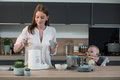 Parní vařič a mixér Beaba Babycook® Neo Grey White šedo-stříbrný od 0 měsíců