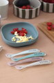 Prvé tréningové lyžičky First Age Silicone Spoons Natural Set Beaba zo silikónu na samostatné jedenie 4 kusy od 4 mes BE913625