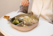 Tanier pre bábätká Stainless Steel Divided Plate Cotton Candy Beaba z nehrdzavejúcej ocele rozdelený ružový od 4 mes BE913640