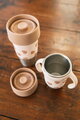 Súprava hrnčekov pre matku a dieťa Mini & Me 2 Stainless Steel Cups Click & Drink BigLove Beaba z nehrdzavejúcej ocele hnedé 2 kusy od 12 mes