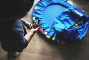 Trampolína Activity Center 3-in-1 smarTrike skladacia okrúhla s obvodom 92 cm s rúčkou bazénom a 100 ks loptičiek od 10 mes