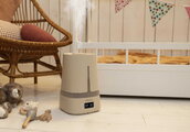 Zvlhčovač vzduchu Zen Air Humidifier Clay Beaba s nastaviteľnou tryskou a integrovaným nočným svetlom s LED displejom