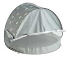 Plážový stan pre deti Breezy Anti UV Tent Lichen Beaba s 360° ventiláciou a ochranou proti piesku a hmyzu 120*85 cm sivý so vzorom od 0-36 mes