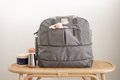 Prebaľovacia taška ku kočíku Beaba Amsterdam II Expandable Travel Changing Bag Heather Grey 2 veľkosti sivá