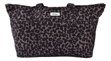 Prebaľovacia taška ku kočíku Madrid Changing Bag XXL Leopard Beaba s prebaľovacou podložkou a popruhmi ku kočíku s leopardím vzorom