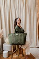 Prebaľovacia taška ku kočíku Madrid Changing Bag XXL Lichen Beaba s prebaľovacou podložkou a popruhmi ku kočíku zelená