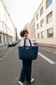 Prebaľovacia taška ku kočíku Madrid Bag XXl Denim Beaba s prebaľovacou podložkou a popruhmi ku kočíku extra veľká modrá