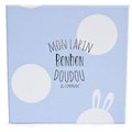 Papučky pre bábätko s hrkálkou Zajačik Lapin Bonbon Doudou et Compagnie modré v darčekovom balení od 0-6 mes
