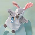 Plyšový zajačik na bábkové divadlo Bunny Doudou et Compagnie sivo-biely 25 cm od 0 mes