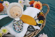Plüss oroszlán dédelgetéshez Lion Doudou Petal Boh'aime Doudou et Compagnie sárga 27 cm ajándékcsomagolásban 0 hó-tól