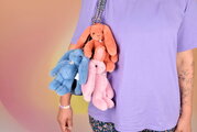 Plyšový zajačik prívesok na kľúče Bunny Keyring Doudou et Compagnie viac farieb 18 cm od 24 mes DC4295