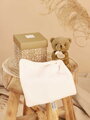 Plüss mackó kendővel dédelgetéshez My Little Bear Doudou et Compagnie ajándékcsomagolásban több színben 10 cm 0 hó-tól