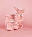 Plyšový zajačik s melódiou Lapin Doudou Music Box Pink Doudou et Compagnie v darčekovom balení ružový 20 cm od 0 mes