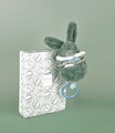 Plyšový zajačik s melódiou Lapin Doudou Music Box Green Doudou et Compagnie v darčekovom balení zelený 20 cm od 0 mes