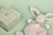 Plyšový zajačik na maznanie Bunny Bonbon Sage Green Doudou et Compagnie zelený 25 cm od 0 mes DC4666