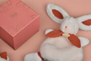 Plyšový zajačik na maznanie Bunny Bonbon Terracotta Doudou et Compagnie oranžový 25 cm od 0 mes DC4667