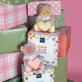 Plyšový medvedík so srdiečkom Heart Bear Unicef Doudou et Compagnie v darčekovom balení hnedý 24 cm od 0 mes DC4681