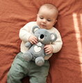 Plyšová koala s pohybmi dýchania Koala Breathing Plush Respi'rêves Doudou et Compagnie so svetlom bielym šumom a hudbou sivá 28 cm od 0 mes DC4682