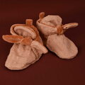 Darčeková sada pre bábätko Timo Slipper and Doudou Set Doudou et Compagnie papučky a líštička na maznanie v darčekovom balení modro-ružová 18 cm od 0 