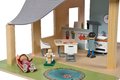 Drevený domček pre bábiky Doll´s House with Furnitures Eichhorn poschodový so 4 izbami 3 figúrkami a nábytkom výška 44 cm