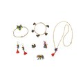 Sada na výrobu šperkov Geometrix Shrink Plastic Jewels Atelier Janod na výrobu 7 kusov šperkov od 8 rokov J07996