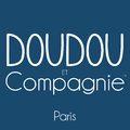 Papučky pre najmenších s hrkálkou Lapin Cerise Doudou et Compagnie ružové v darčekovom balení od 6-12 mes