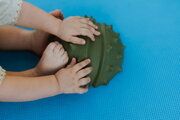 Piatră de echilibru pentru întărirea picioarelor și a echilibrului Gaštan, verde pastel MUFFIK verde pastel