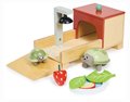 Drevený domček pre korytnačky Tortoise Pet Set Tender Leaf Toys s 2 figúrkami a doplnkami