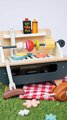 Drevený gril Barbeque Play set Tender Leaf Toys s kuriatkom na grilovanie a zeleninou