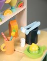 Drevený plážový bar s nápojmi Drinks Trolley Tender Leaf Toys s tabuľkou na písanie kriedou