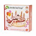 Drevená čokoládová torta Chocolate Birthday Cake Tender Leaf Toys 6 kúskov so 6 sviečkami na tanieri
