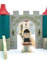 Drevený kráľovský hrad Royal Castle Tender Leaf Toys 100-dielna sada s rytiermi, koňmi a drakom