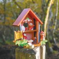 Drevené hniezdo Robin’s Nest Box Tender Leaf Toys s figúrkami vtáčikov a vajíčkom