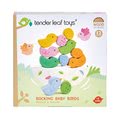 Drevená hojdačka s vtáčikmi Rocking Baby Bird Tender Leaf Toys 6 vtákov a 5 vajíčok od 18 mes