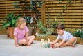 Drevené kolky s guľou Birdie Skittles Tender Leaf Toys 6 dielov v textilnej taške