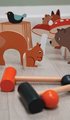 Drevená sada na kroket Woodland Indoor Croquet Set Tender Leaf Toys 2 palice s loptičkami a 6 bránok v tvare zvieratiek v plátenej taške