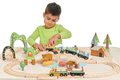 Drevená vláčikodráha v borovicovom lese Wild Pines Train set Tender Leaf Toys s vlakom a autami zvieratká s prírodou