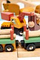 Drevená vláčikodráha v borovicovom lese Wild Pines Train set Tender Leaf Toys s vlakom a autami zvieratká s prírodou